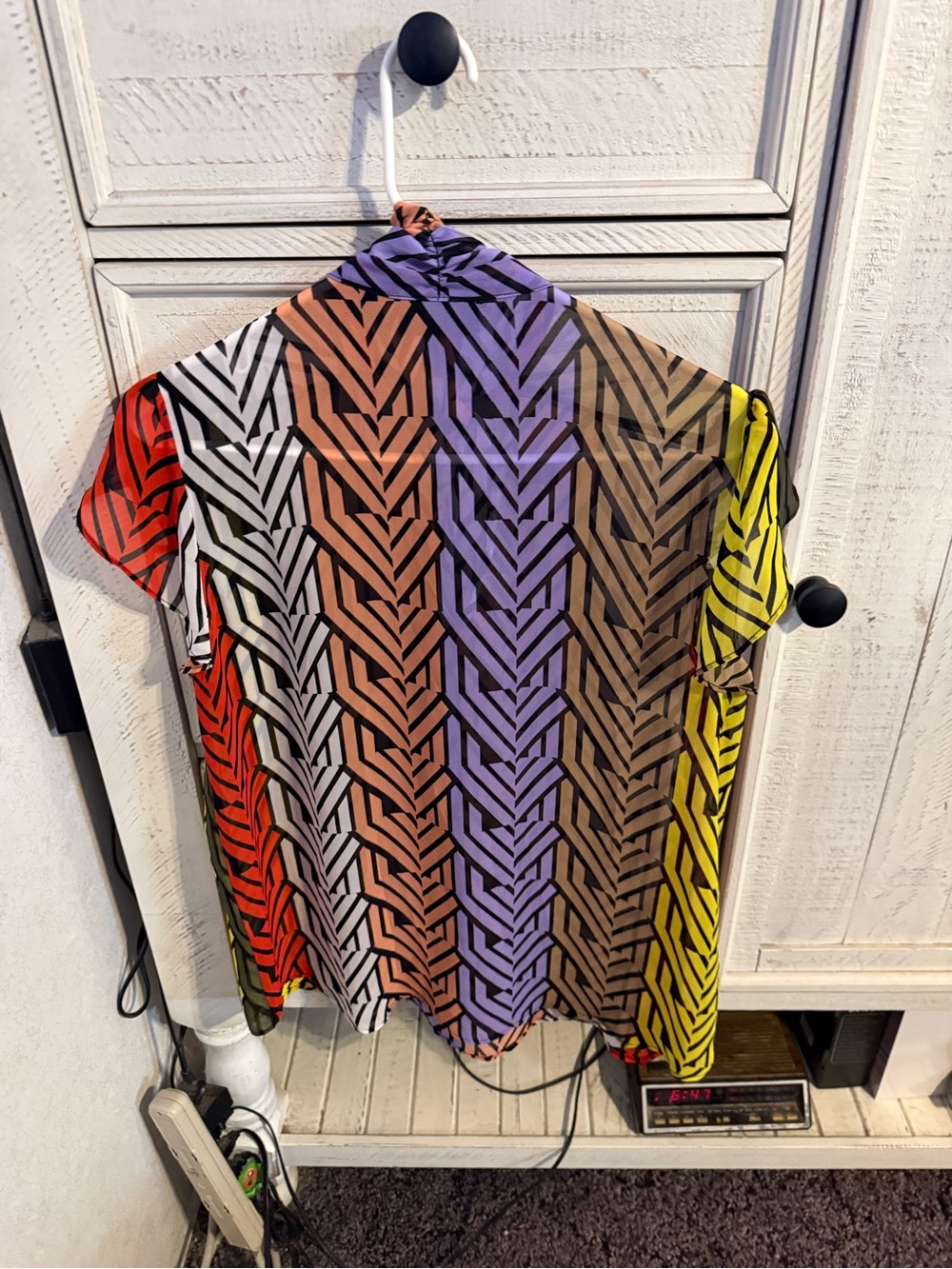 New York & Company Multicolor Chevron-Stripe Short Sleeve Blouse
